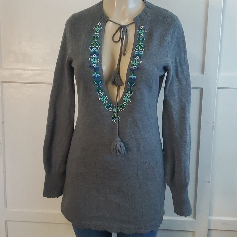 Free People V-Neck Floral Embroidered Wool Blend Sweater Dress/Tunic Size M